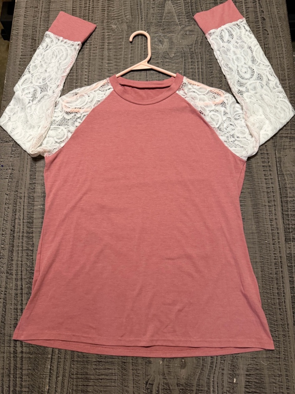 Women's Dusty Rose Lace Raglan Sleeve Top